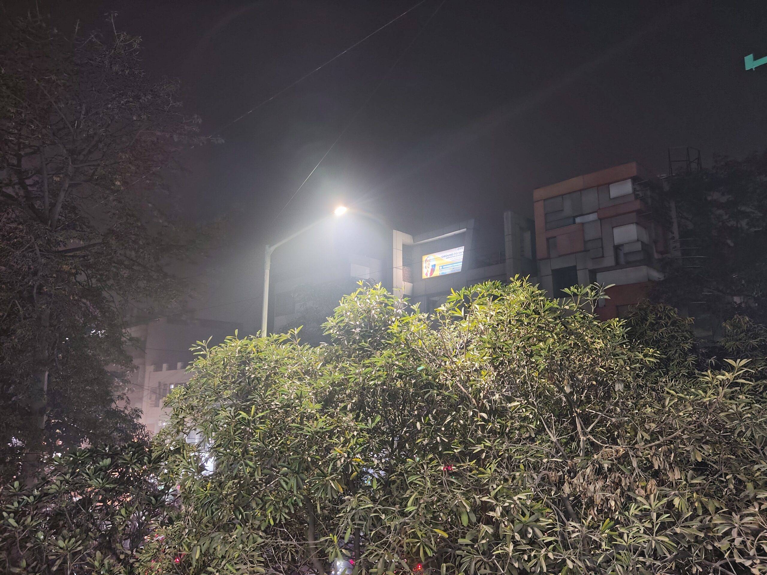 Redmi Note 15 night