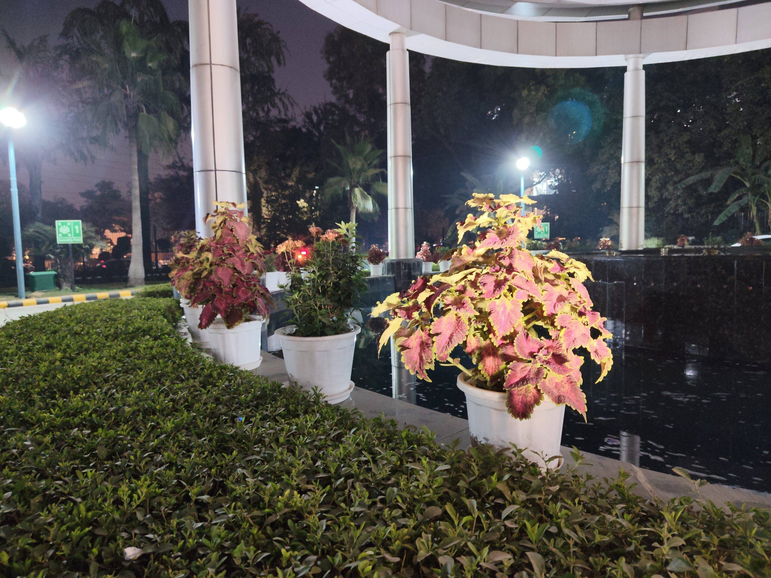 Redmi Note 15 night