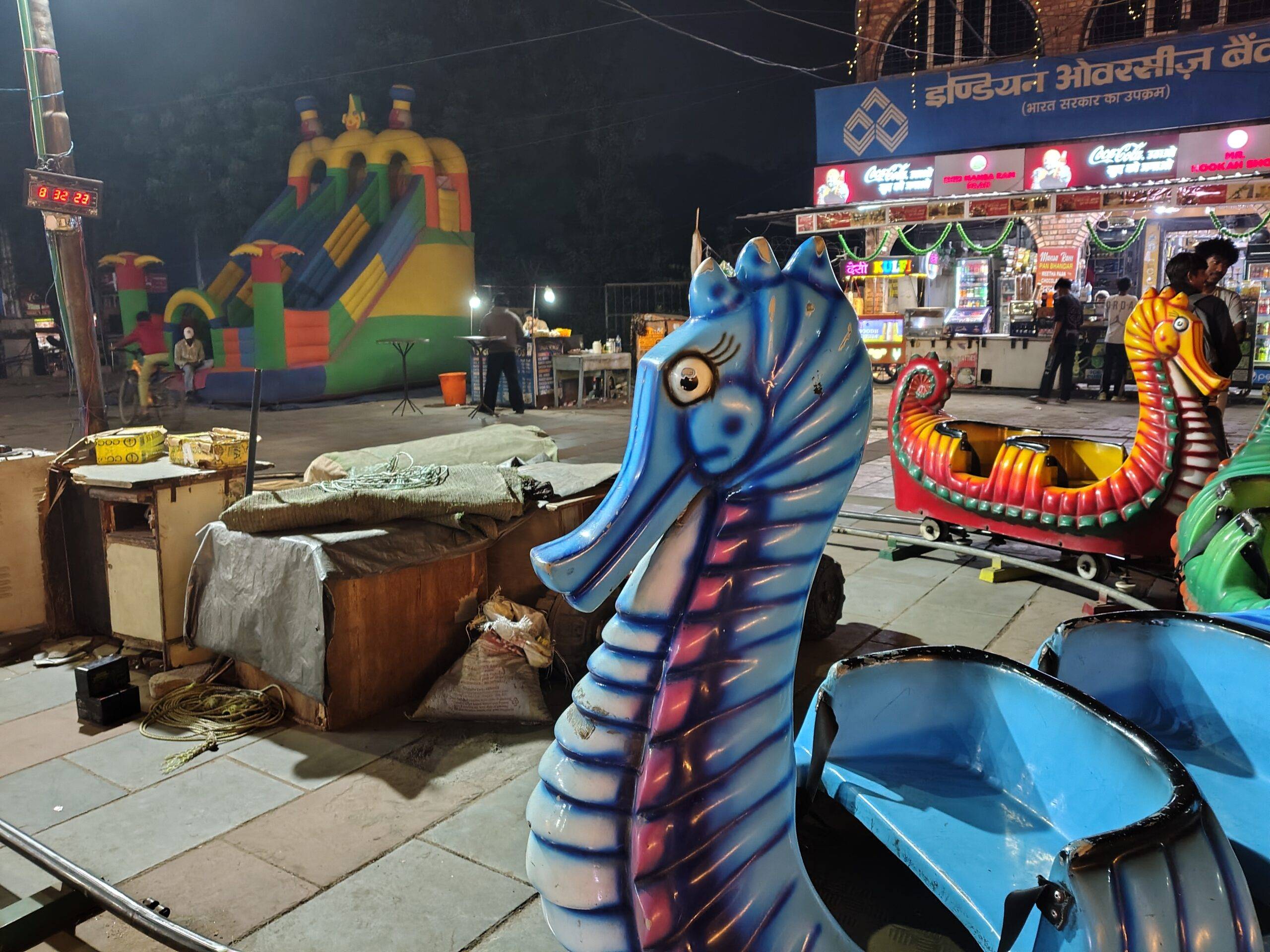 Moto G67 Power night shot sample