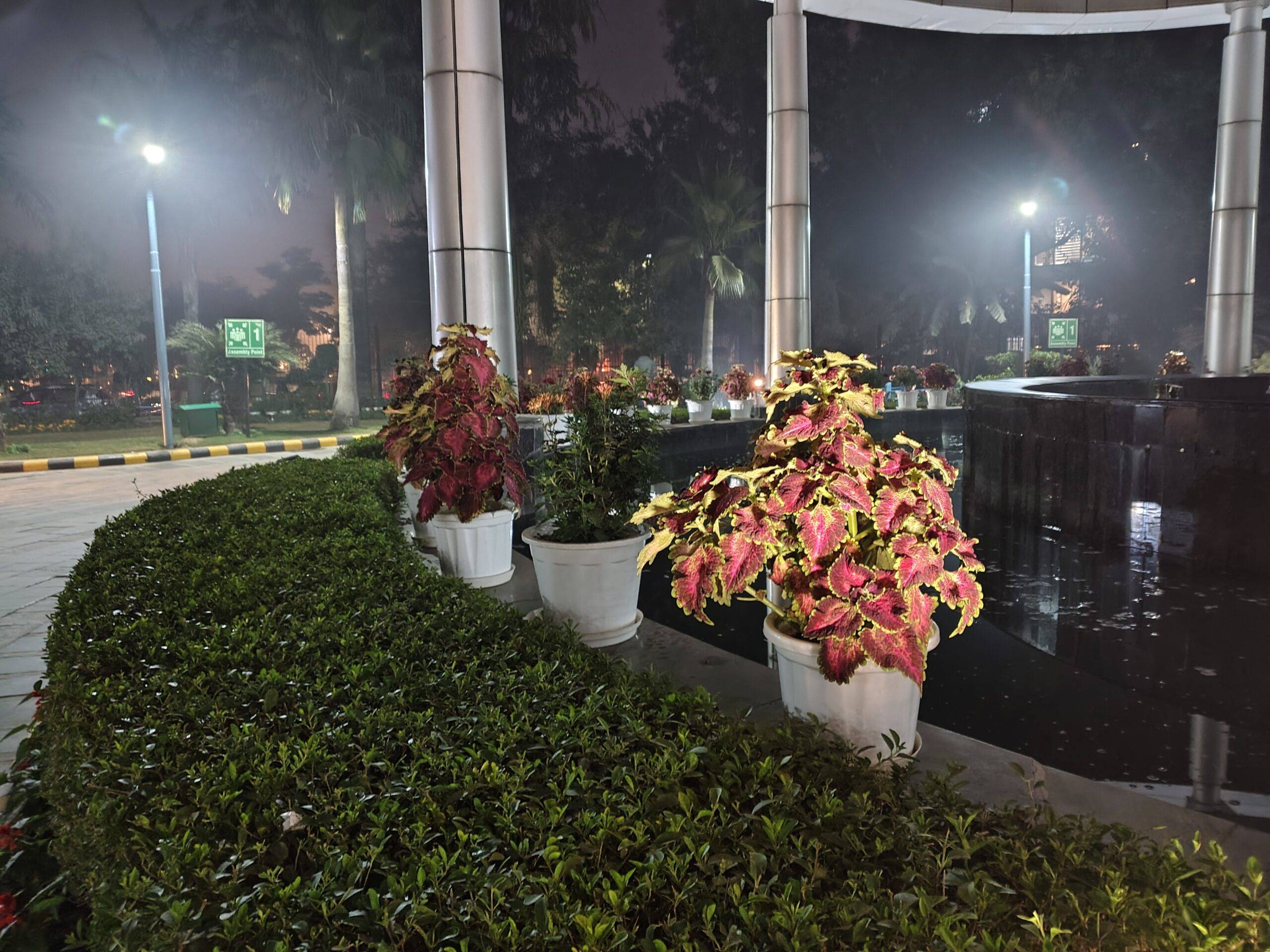 Moto G57 Power main night shot