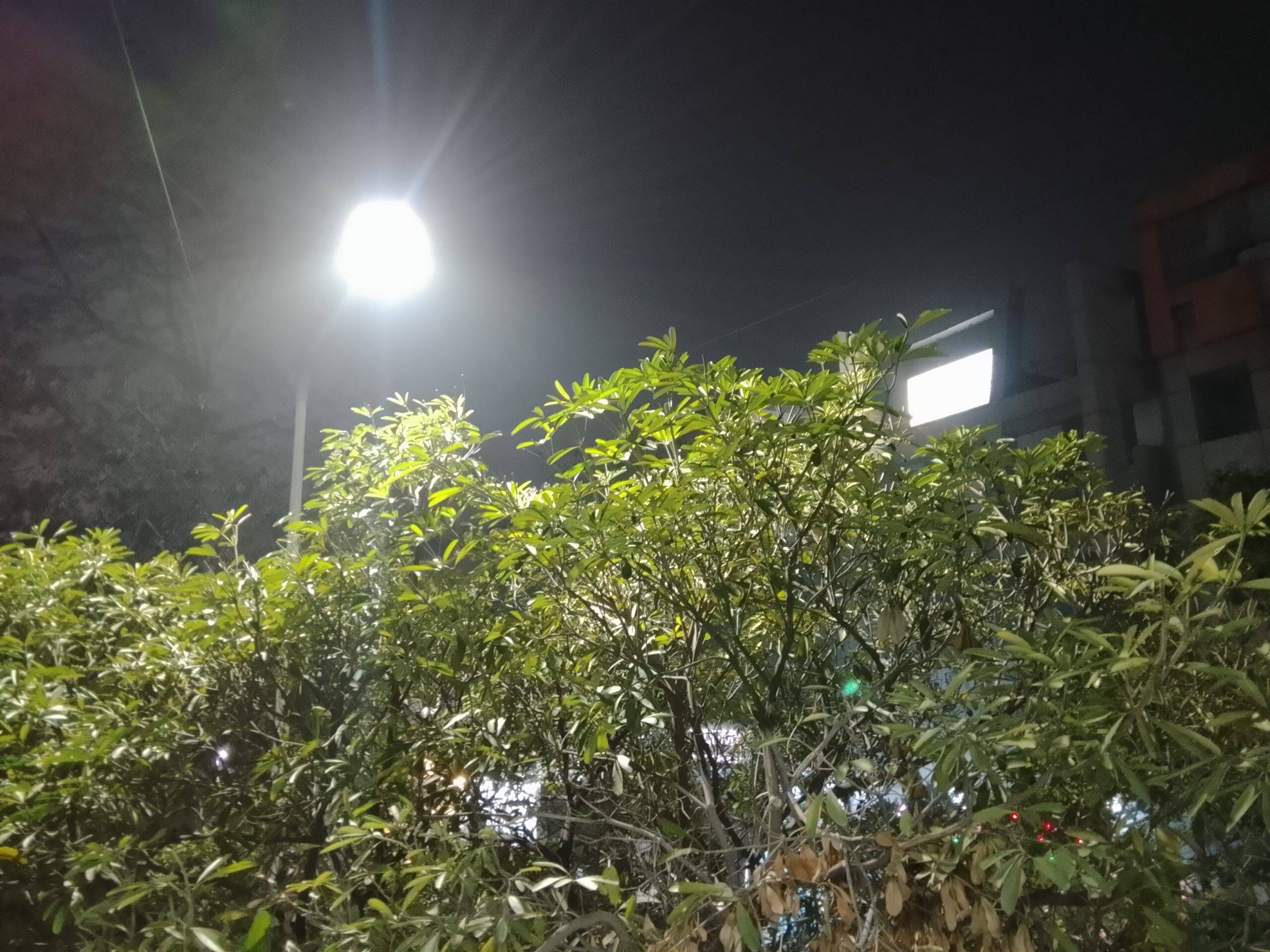 itel A100 night shot