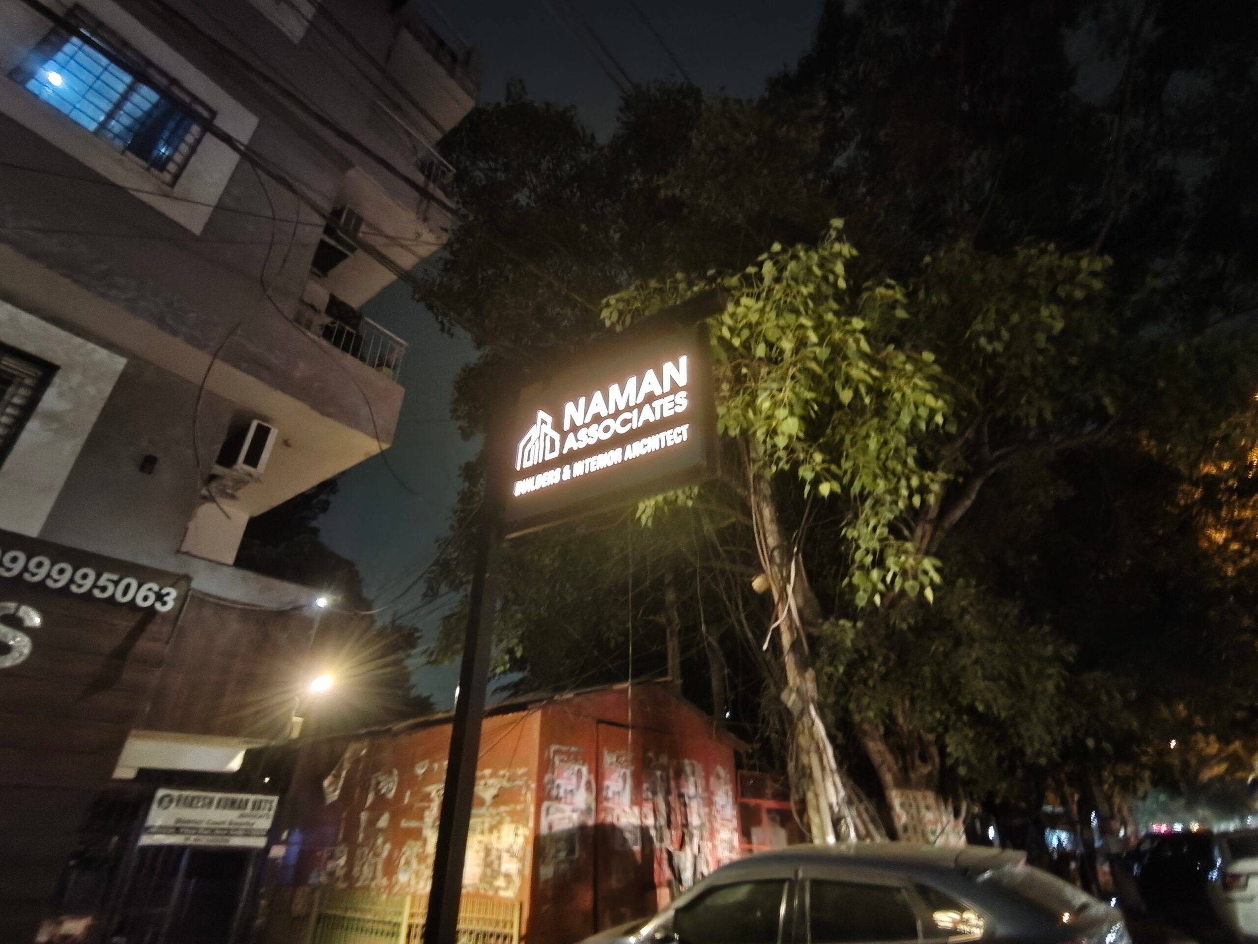 POVA 8 Pro night shot