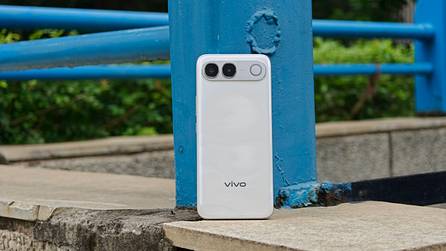 Vivo S2 review: premium design, dependable battery, mixed performance