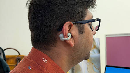 Sony LinkBuds Clip Review: Soundtrack Your Surroundings