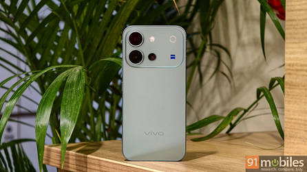 Vivo V80 review: prioritises design, cameras and battery life over performance