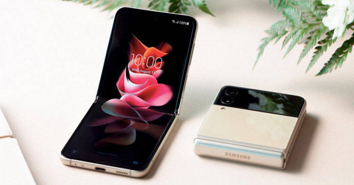 Samsung-Galaxy-Z-Flip3-5G-4
