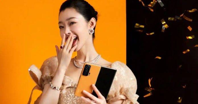 Honor-Magic-V-Foldable-Phone
