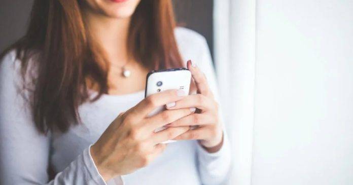 smartphone-girl