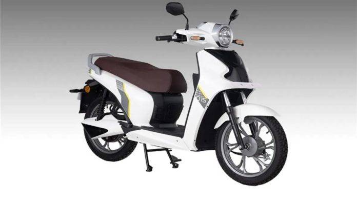 BGauss-D15-electric-scooter