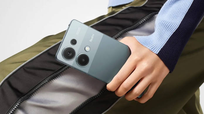 Redmi Note 13 Turbo look 1