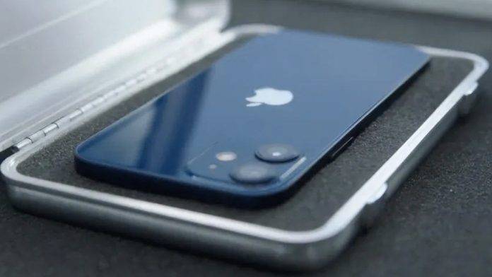 Apple-iPhone--1200x675