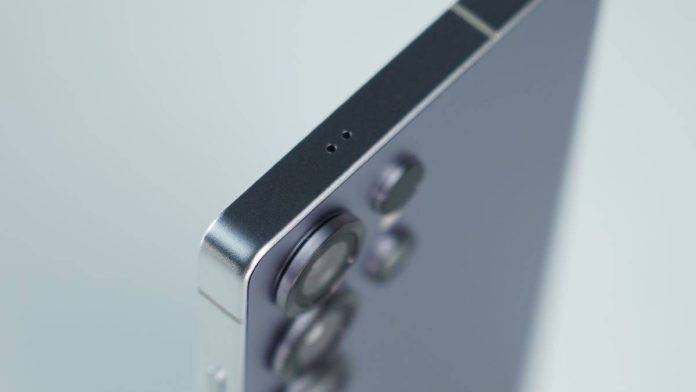 Samsung-Galaxy-S25-Ultra-Top