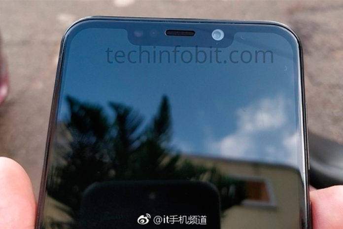Motorola One Power-2