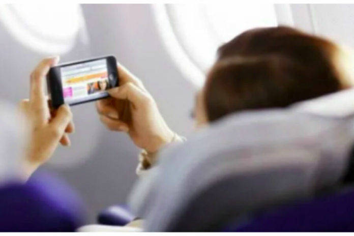 Mobile-Phone-use-in-Flight