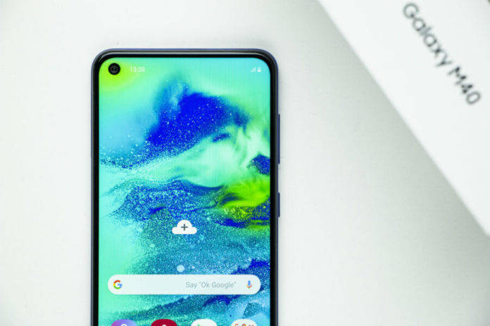 Samsung-Galaxy-M40-Screen-Cast-sound