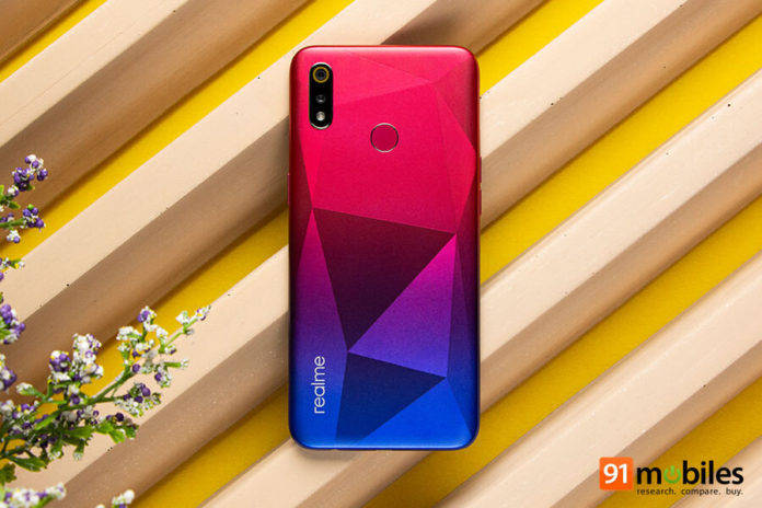 Realme-3i-3-1