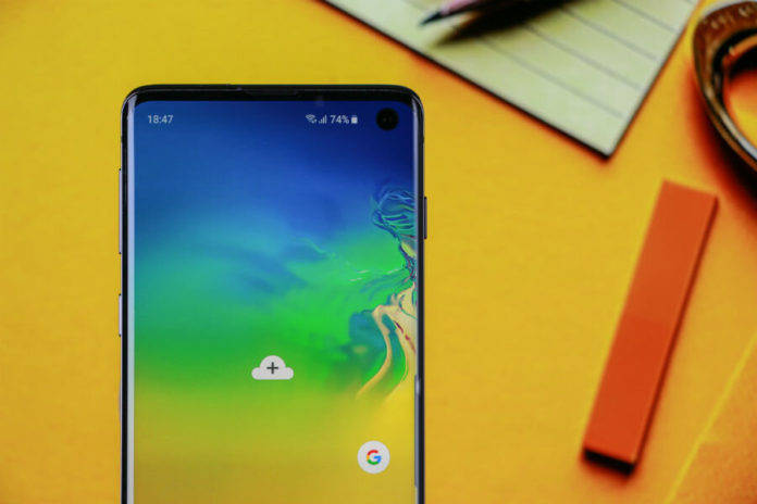 Samsung-Galaxy-S10-Punch-Hole-Display
