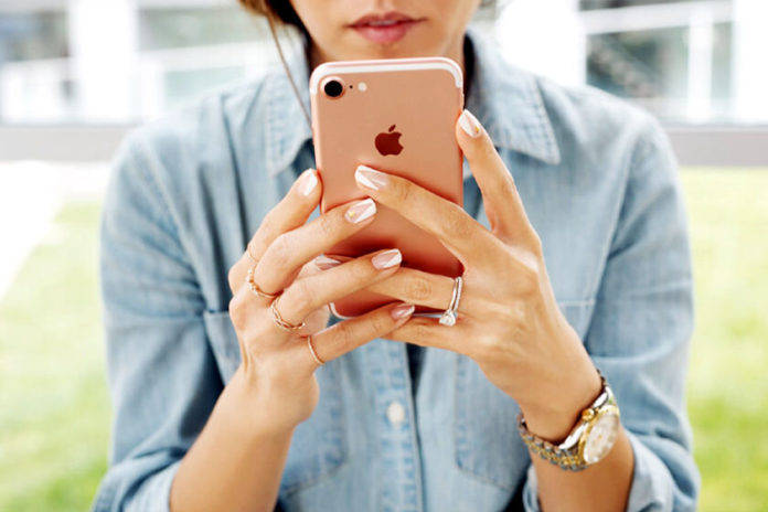 girl-with-phone-indian-17