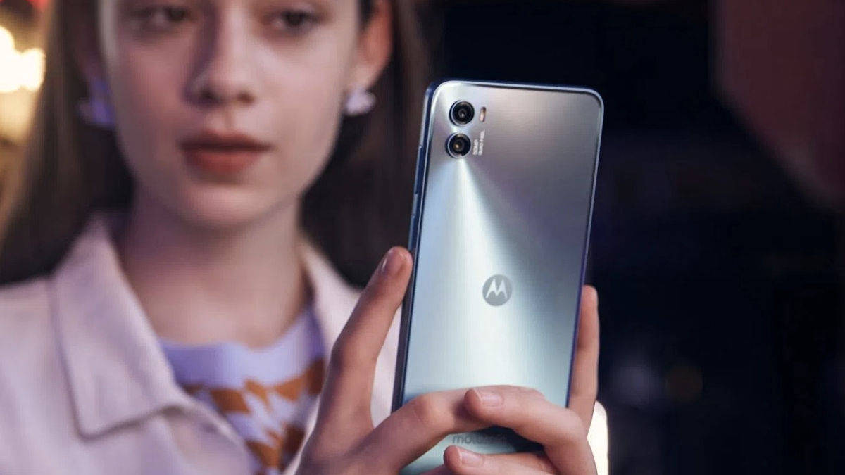 5000mah battery smartphone moto e22s launched budget Motorola mobile phone check price specifications