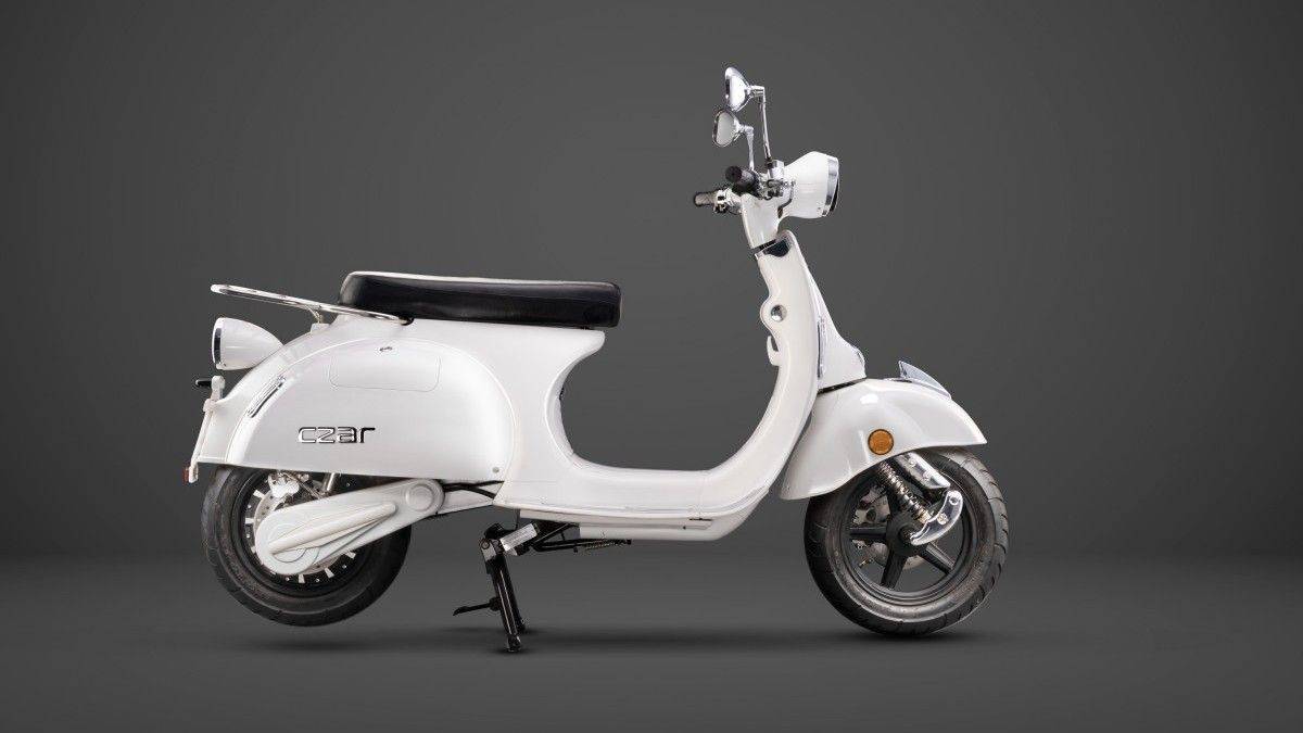 big discounts on electric scooters up to rs 15000 off eveium battery scooters