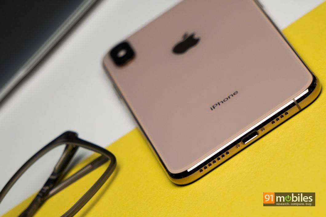 iPhone XS Max Desain 1