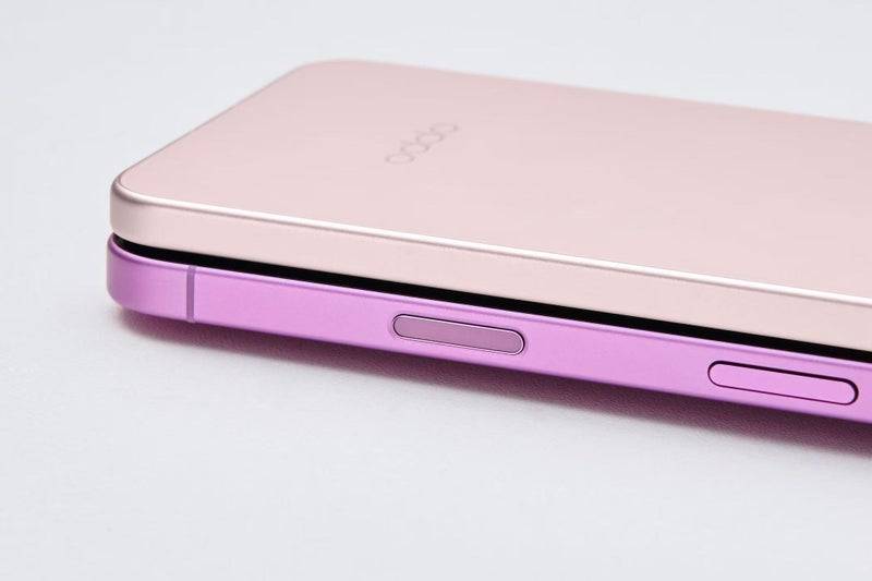 iPhone 16 vs. Oppo Reno 13. Sumber: @ZionsAnvin di X/Twitter.