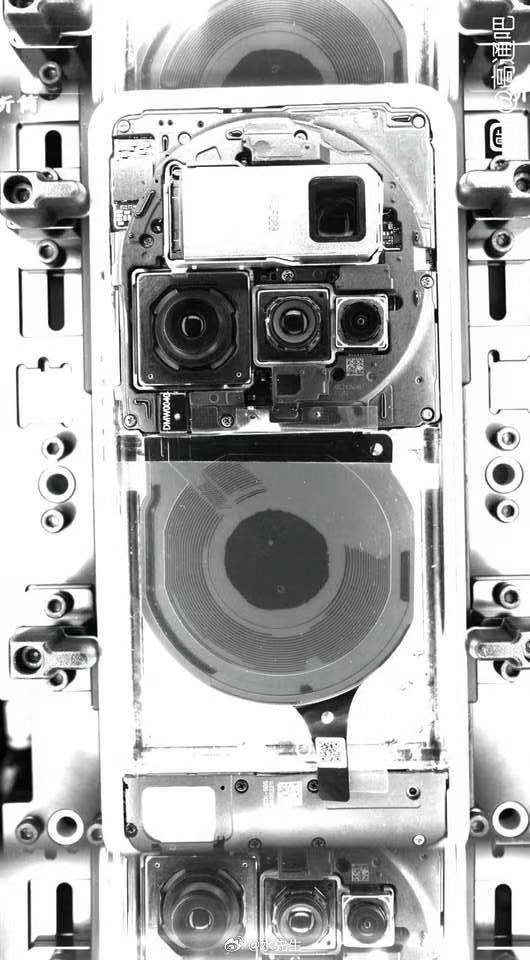 Bocoran gambar internal kamera Xiaomi 15 Ultra. Sumber: Weibo.