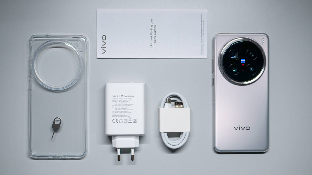 Unboxing Vivo X200 Pro Versi Indonesia, Selengkap Apa Aksesorinya?