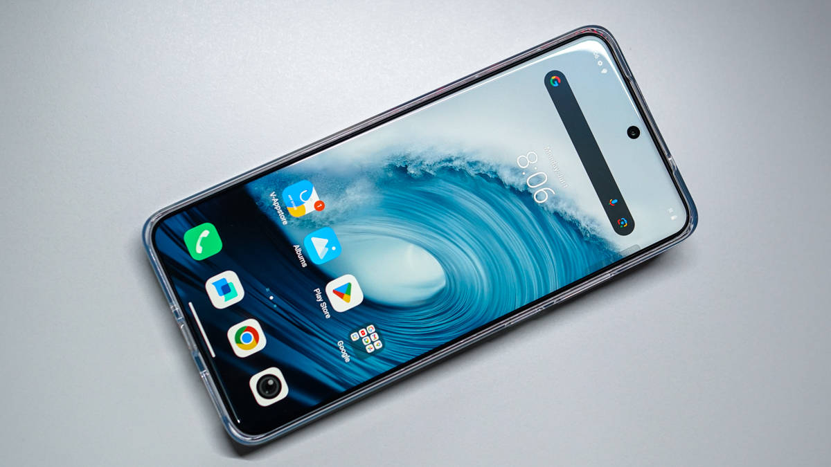 Unboxing Vivo X200 Pro Versi Indonesia, Selengkap Apa Aksesorinya?