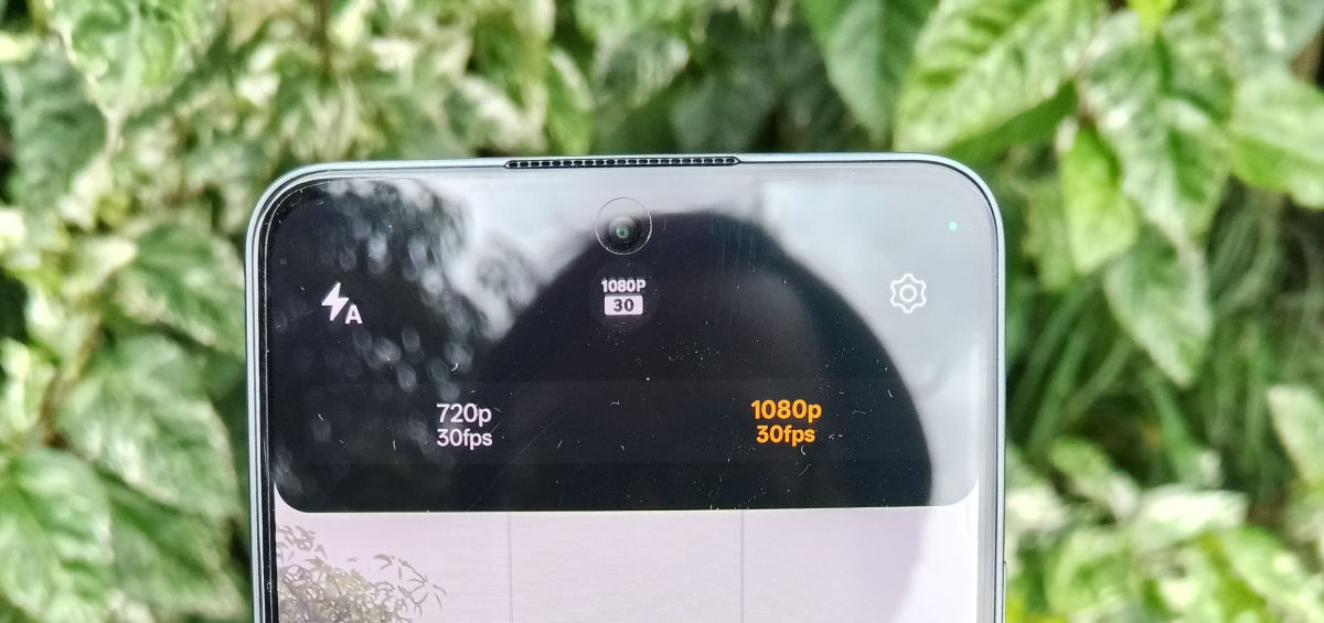 Dukungan resolusi kamera depan Oppo Reno 13 F 5G.