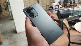Review Oppo Reno 13 F 5G: Jago Memotret dan Main Game