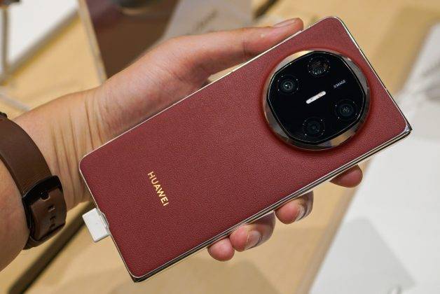 Lebih Dekat dengan Huawei Mate X6, HP Lipat Baru Seharga Rp 25 Juta