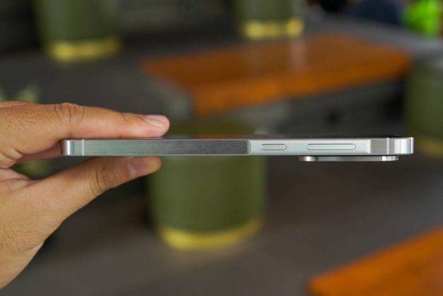 Menggenggam Galaxy A56, Jagoan Baru Samsung di Papan Tengah