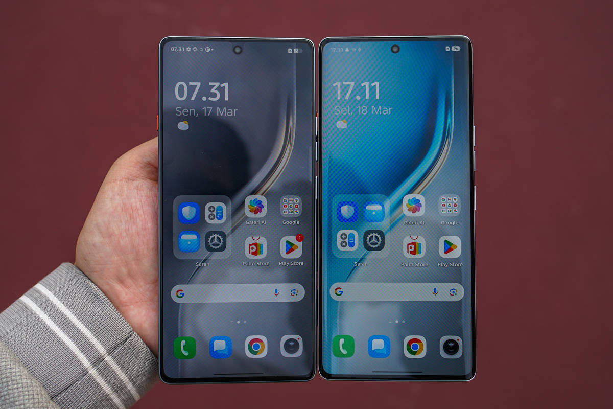 Layar Tecno Camon 40 (kiri), Camon 40 Pro 5G (kanan).