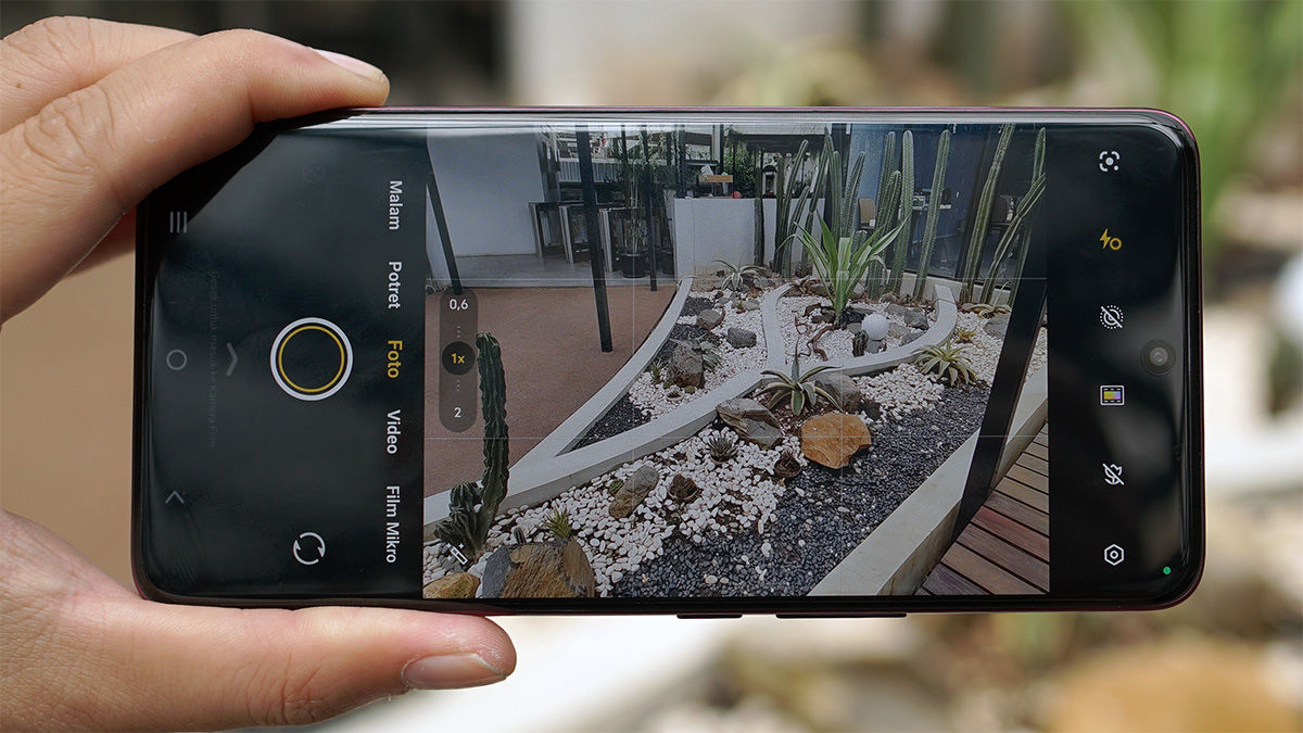 Memotret dengan Vivo V50, Andal untuk Portrait dan Bisa Foto di Dalam Air
