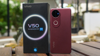 Unboxing dan Hands-on Vivo V50, Merah Menawan dengan Warna Harmony Red