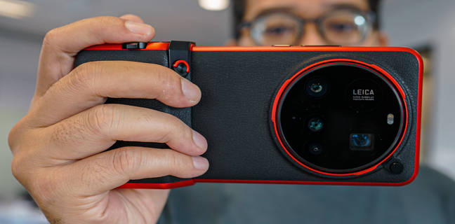 Unboxing Xiaomi 15 Ultra dan Aksesori Photography Kit Legend Edition