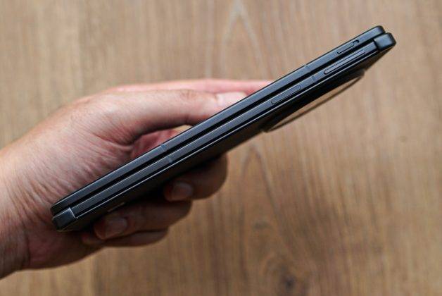 Unboxing Oppo Find N5, HP Lipat Tertipis yang Masuk Indonesia Minggu Depan