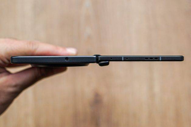 Unboxing Oppo Find N5, HP Lipat Tertipis yang Masuk Indonesia Minggu Depan