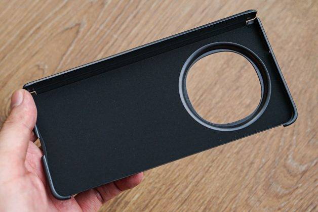 Unboxing Oppo Find N5, HP Lipat Tertipis yang Masuk Indonesia Minggu Depan