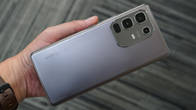 Menggenggam Infinix Note 50S 5G, HP Dimensity 7300 dengan Tampilan Mewah