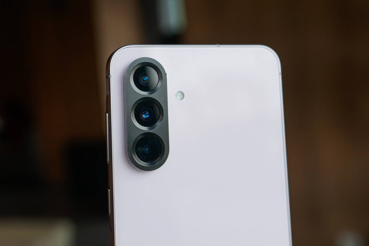Review Samsung Galaxy A56 5G: All-Rounder yang Tampil Menawan