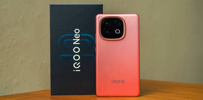 Unboxing iQoo Neo 10, HP Snapdragon 8s Gen 4 Rp 5 Jutaan