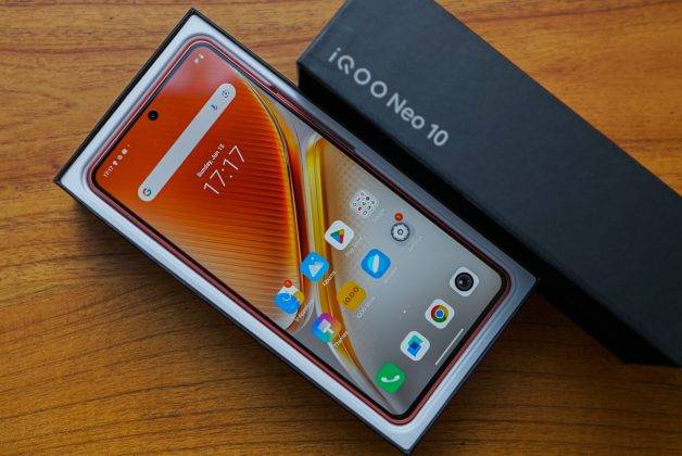 Unboxing iQoo Neo 10, HP Snapdragon 8s Gen 4 Rp 5 Jutaan
