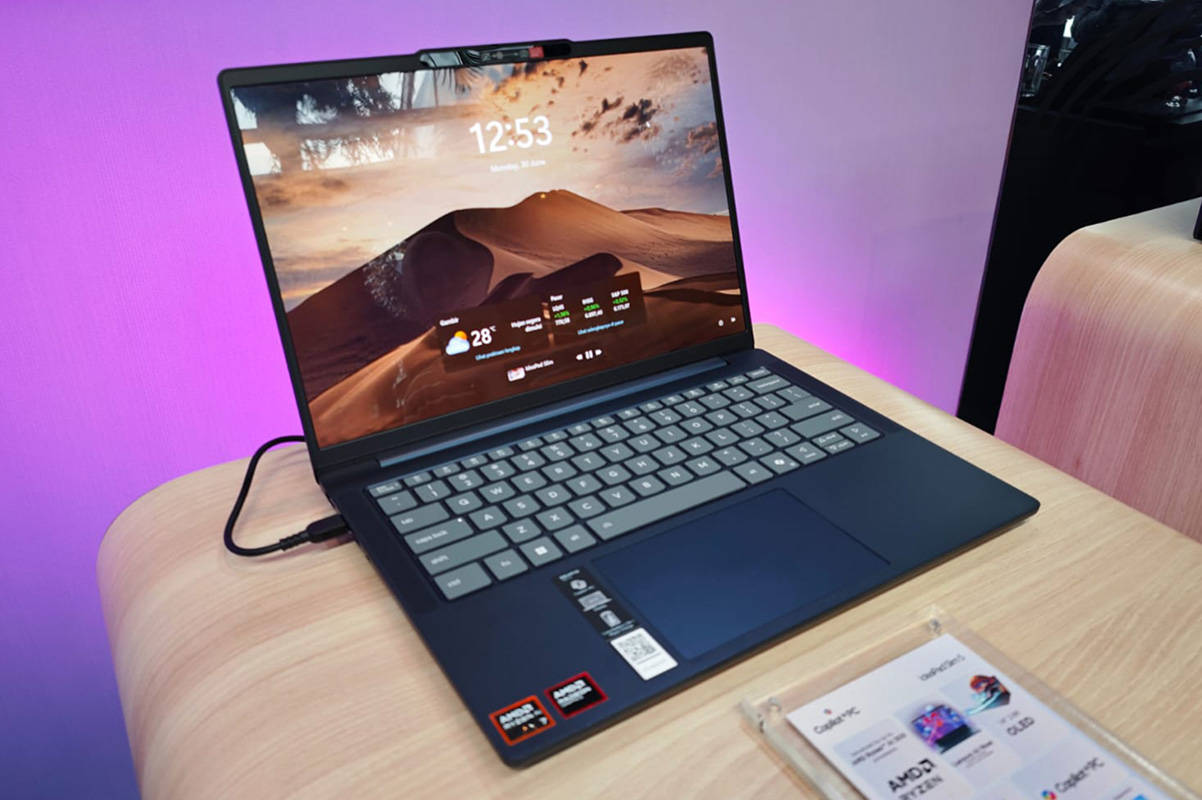 Lenovo Indonesia Luncurkan Jajaran Laptop AI Terbaru dengan Prosesor AMD Ryzen 300 Series