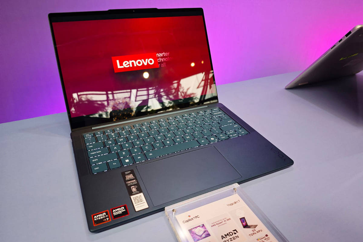 Lenovo Indonesia Luncurkan Jajaran Laptop AI Terbaru dengan Prosesor AMD Ryzen 300 Series