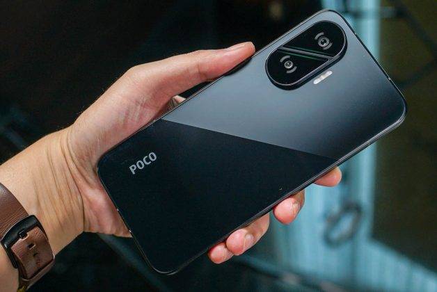 Mengenggam Poco F7, HP Snapdragon 8s Gen 4 Rp 5 Jutaan