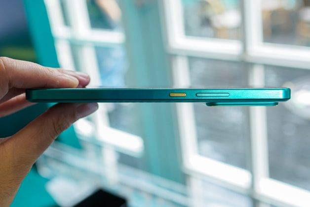 Mengenggam Realme GT 7 dan GT 7 Dream Edition Bertema Aston Martin