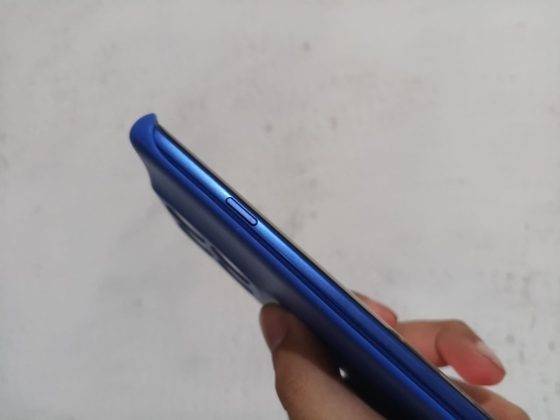 Tombol Key AI untuk memanggil fitur kecerdasan buatan.