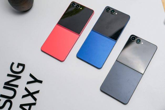 Mengenggam Samsung Galaxy Z Flip 7, Lebih Ramping, Lebih Lebar, Lebih Baik dari Sebelumnya